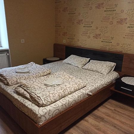 Hostel Q ,15 Хв До Жд Вокзалу Lviv Luaran gambar