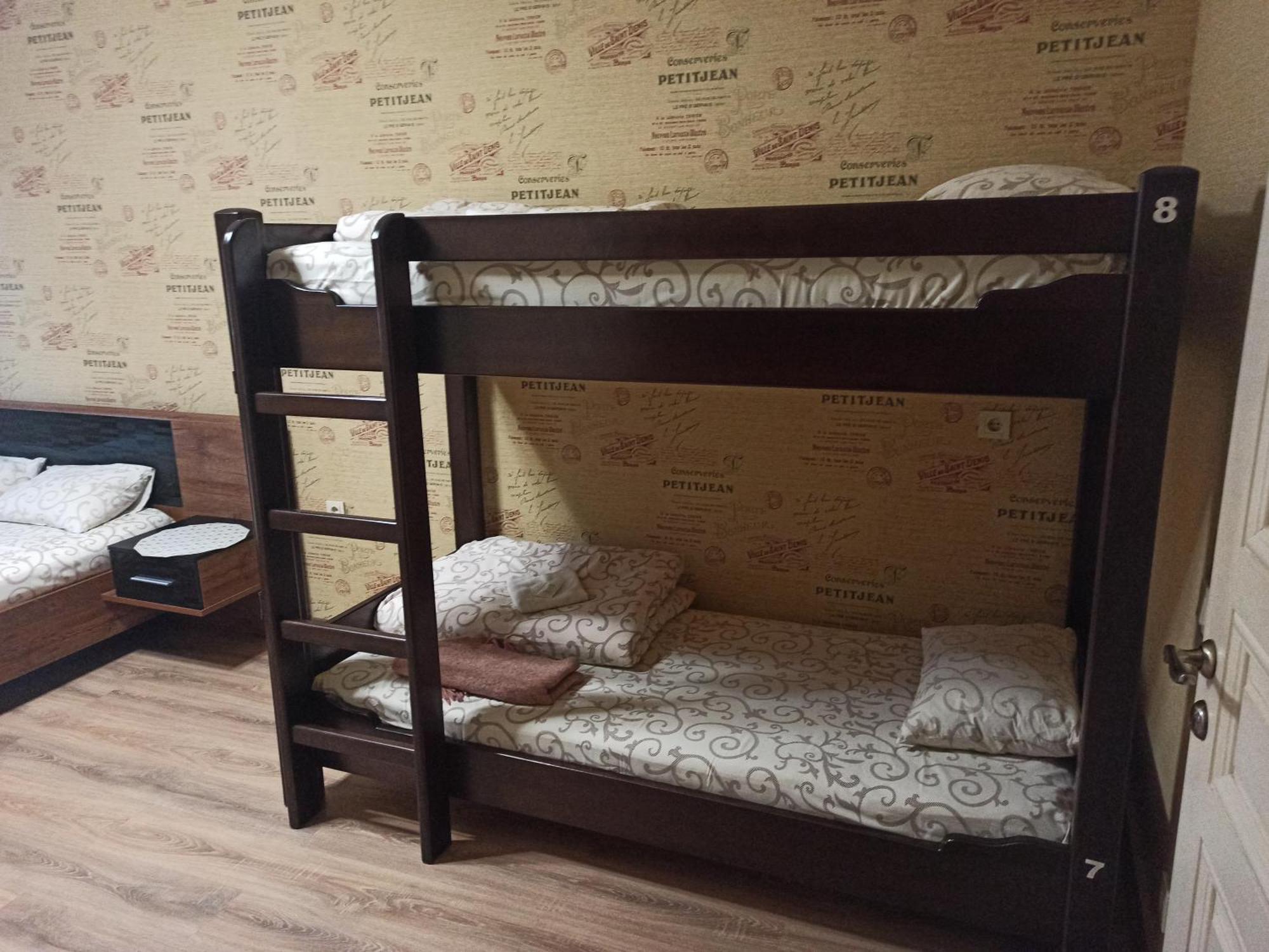 Hostel Q ,15 Хв До Жд Вокзалу Lviv Luaran gambar