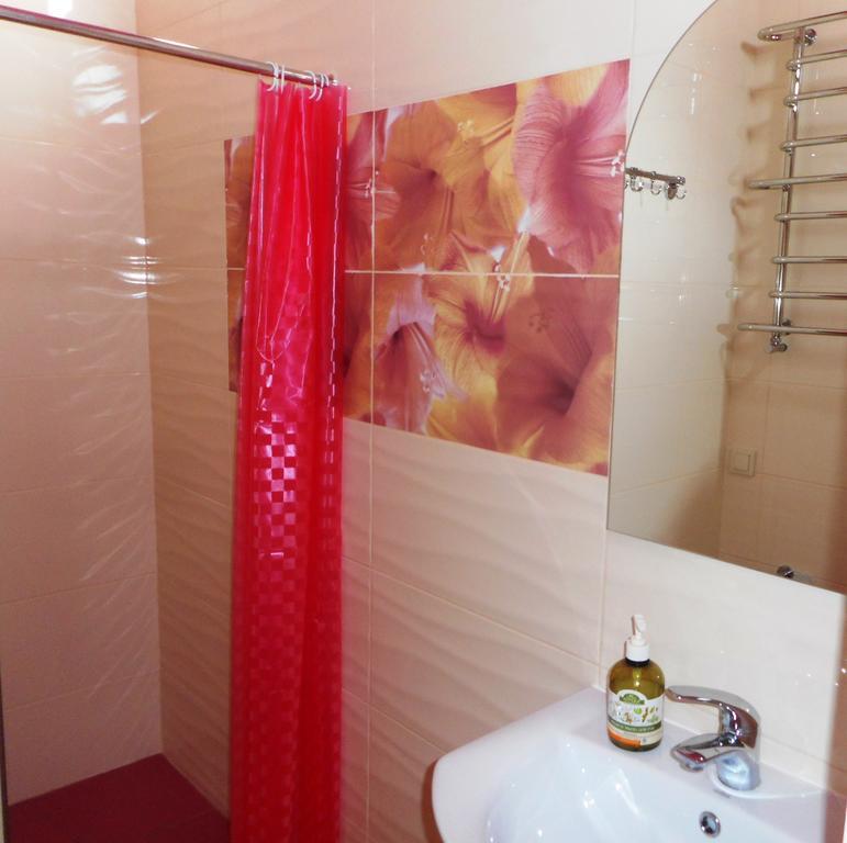 Hostel Q ,15 Хв До Жд Вокзалу Lviv Luaran gambar